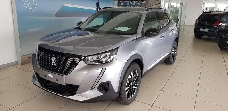 Usata Peugeot 2008 Allure 101 CV (74 kW) 2023 Grigio SUV