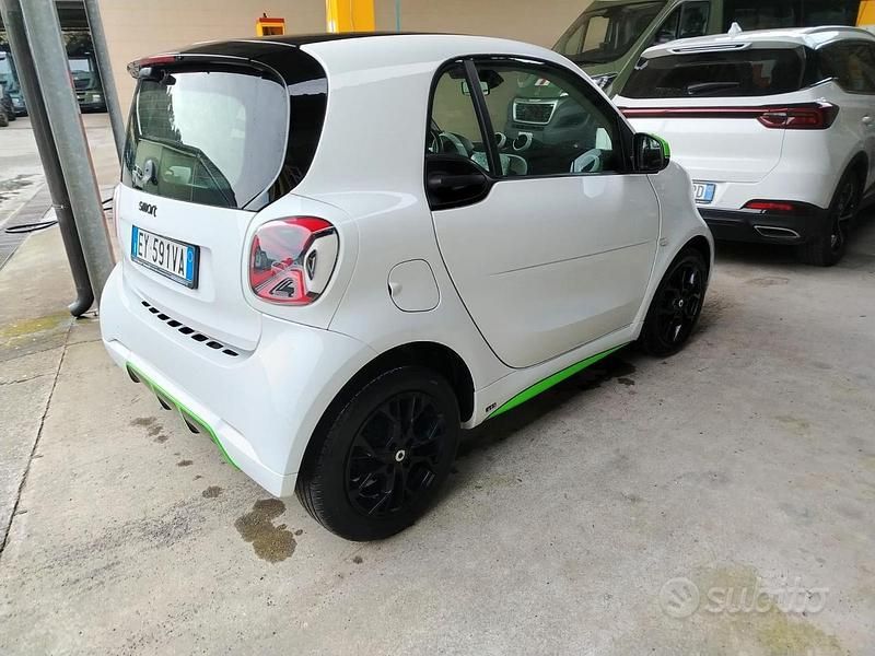 Usata Smart ForFour 71 CV (52 kW) 2015 Utilitaria