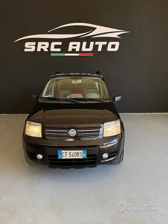 Usata Fiat Panda 4x4 Climbing 60 CV (44 kW) 2005 Nero Utilitaria