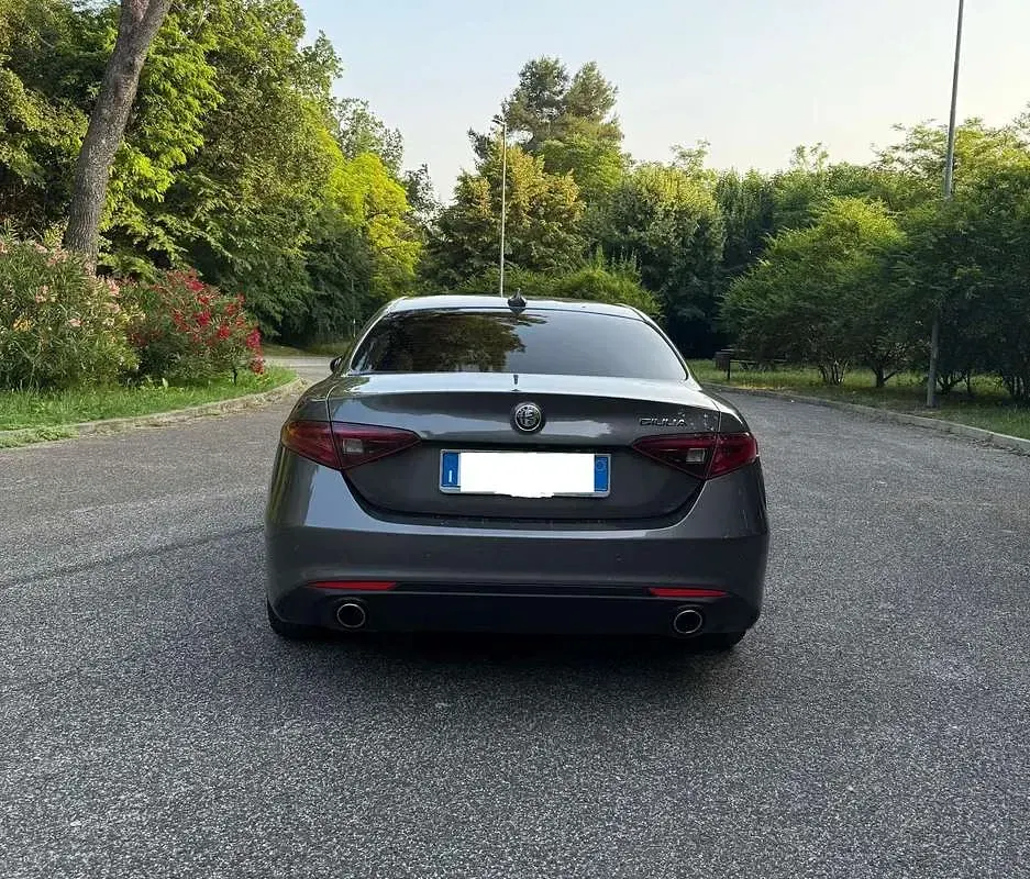 Usata Alfa Romeo Giulia Executive 190 CV (139 kW) 2019 Berlina