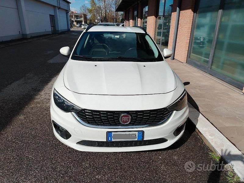 Usata Fiat Tipo Business 120 CV (88 kW) 2021 Bianco Station wagon