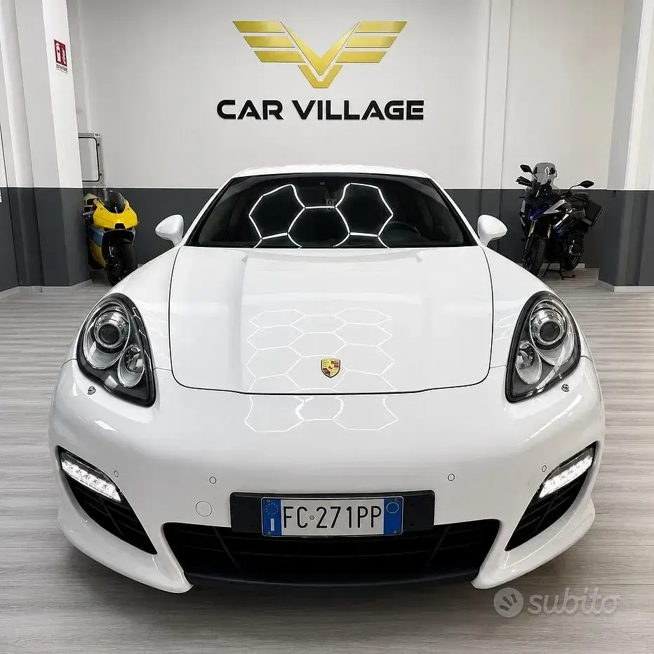 Usata Porsche Panamera 300 CV (220 kW) 2012 Utilitaria