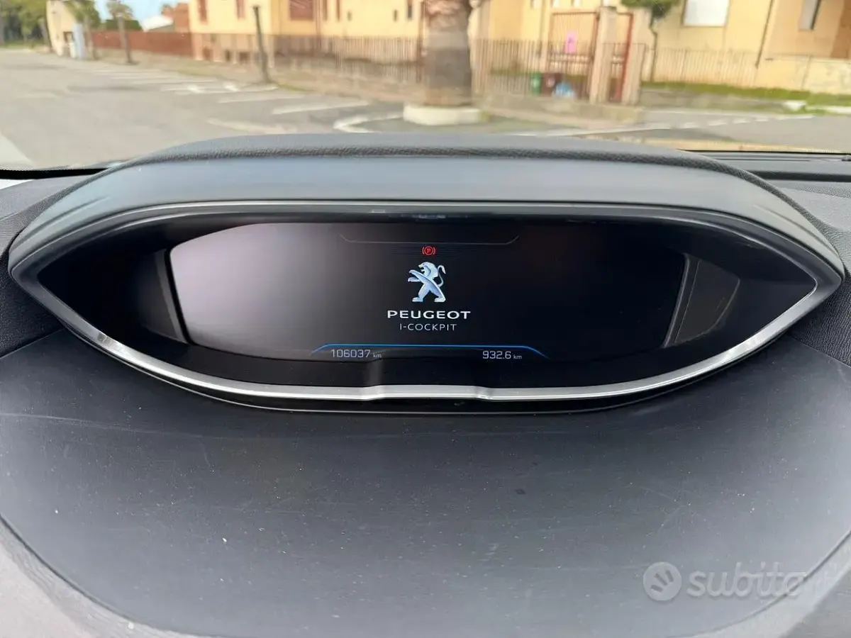 Usata Peugeot 3008 120 CV (88 kW) 2017 Grigio SUV