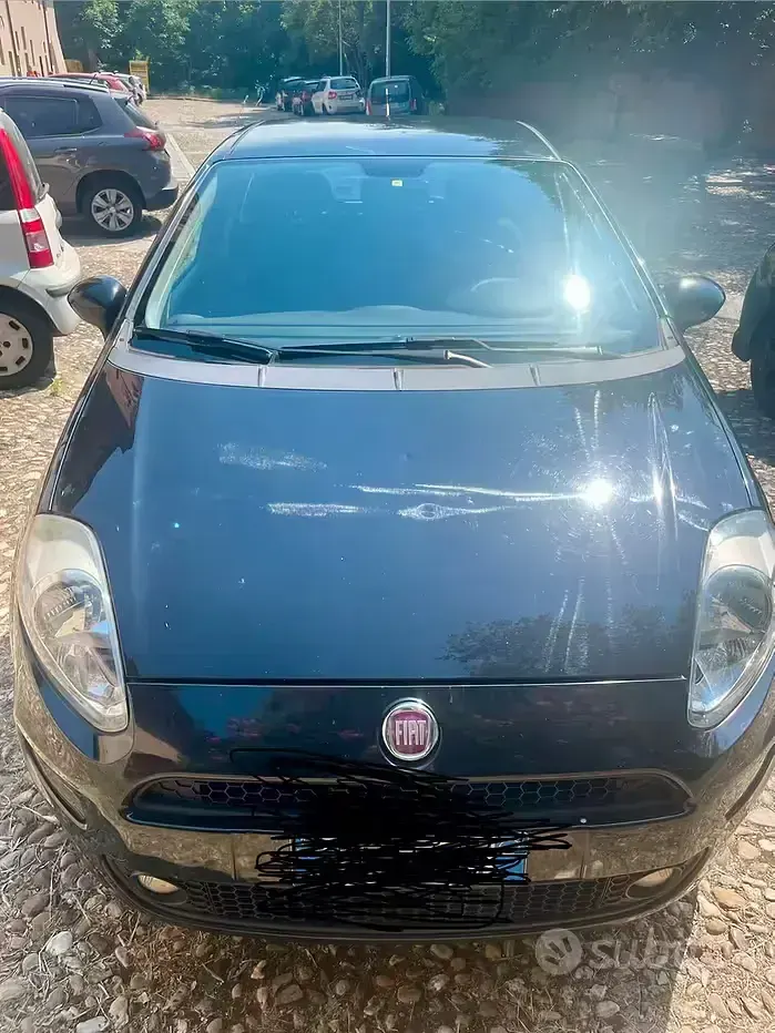 Usata Fiat Punto Street 75 CV (55 kW) 2014 Nero Utilitaria