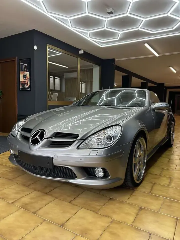 Usata Mercedes SLK350 AMG 272 CV (200 kW) 2005 Grigio cubanite Cabrio