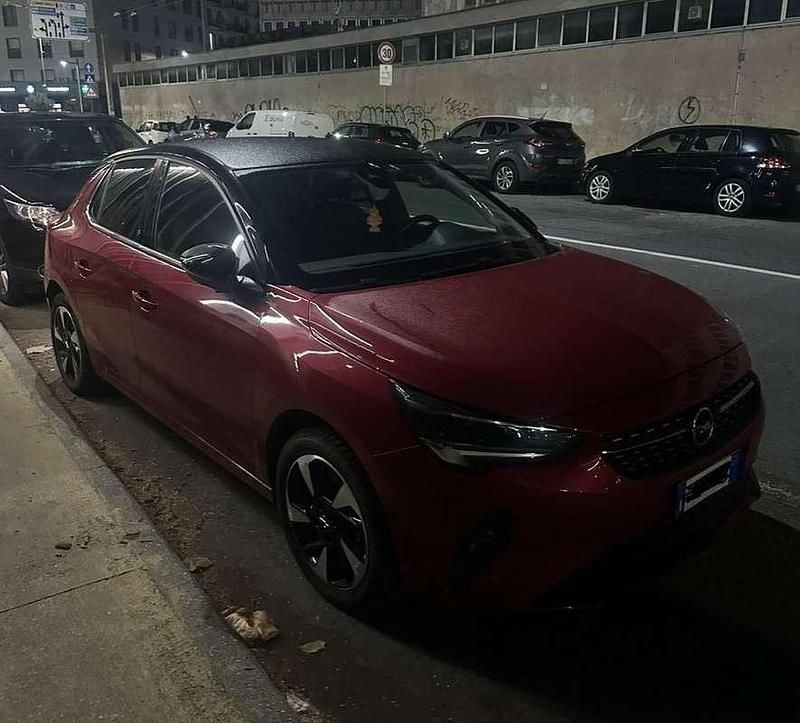 Usata Opel Corsa 56 kW (77 CV) 2024 Rosso Utilitaria