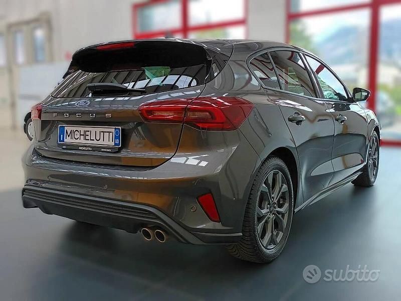 Usata Ford Focus ST-Line 125 CV (91 kW) 2025 Grigio Berlina