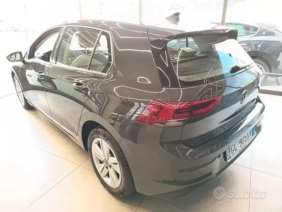 Usata VW Golf VII Sport 116 CV (85 kW) 2020 Grigio Berlina