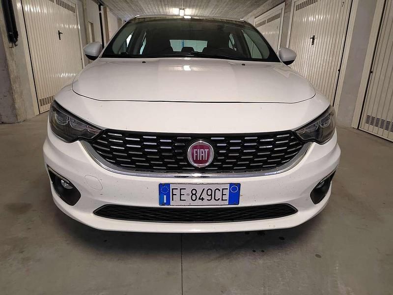 Usata Fiat Tipo Lounge 95 CV (69 kW) 2016 Bianco Berlina