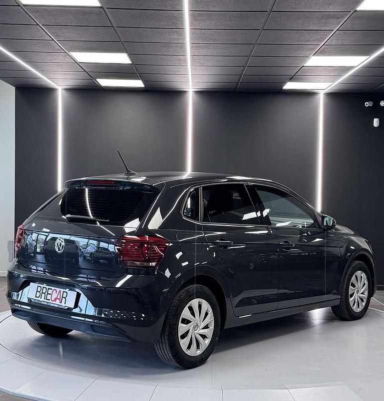Używany VW Polo Comfortline 95 KM (69 kW) 2019 Szary Sedan/Limuzyna
