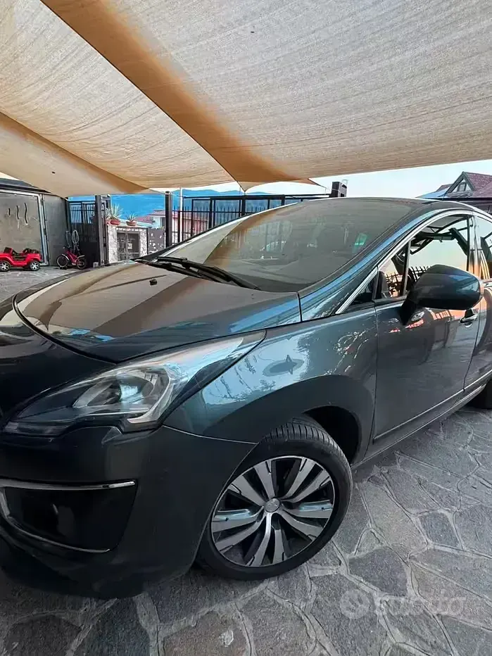 Usata Peugeot 3008 115 CV (84 kW) 2015 Station wagon