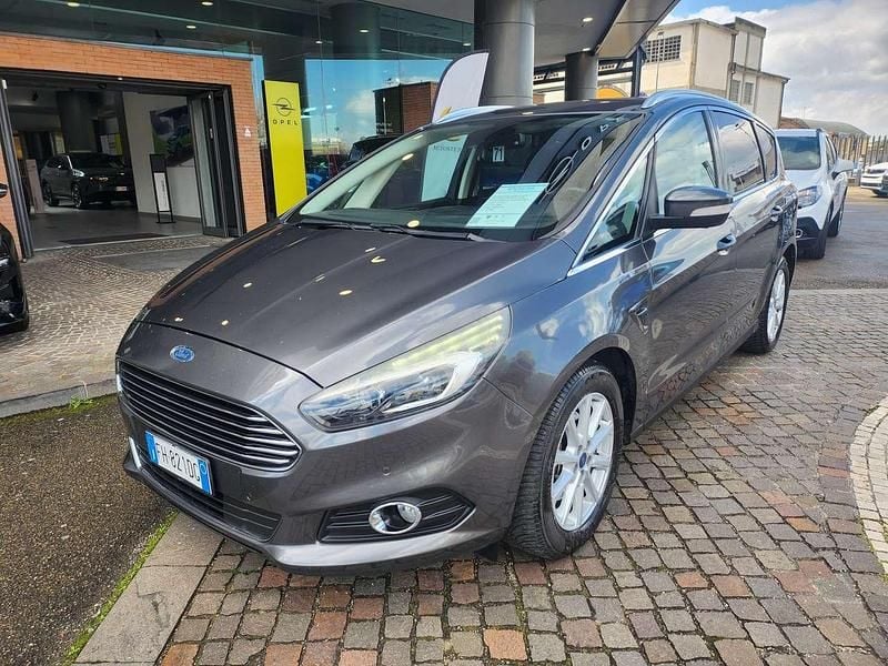 Usata Ford S-MAX Business Edition 150 CV (110 kW) 2017 Grigio Monovolume