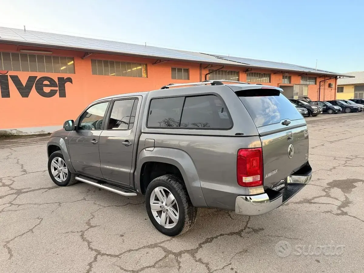 Usata VW Amarok Trendline 164 CV (120 kW) 2012 Grigio Pick-up