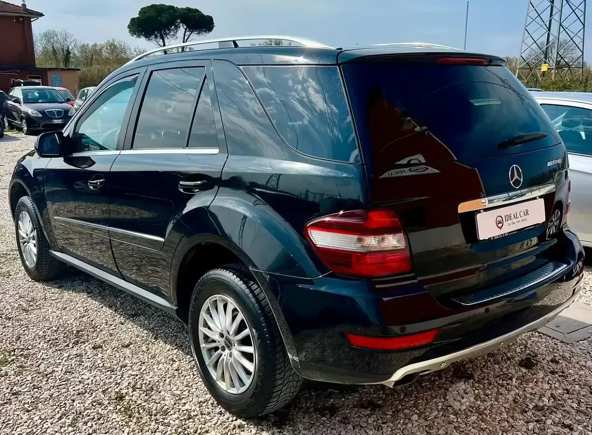 Usata Mercedes ML320 Premium 224 CV (164 kW) 2009 Nero SUV