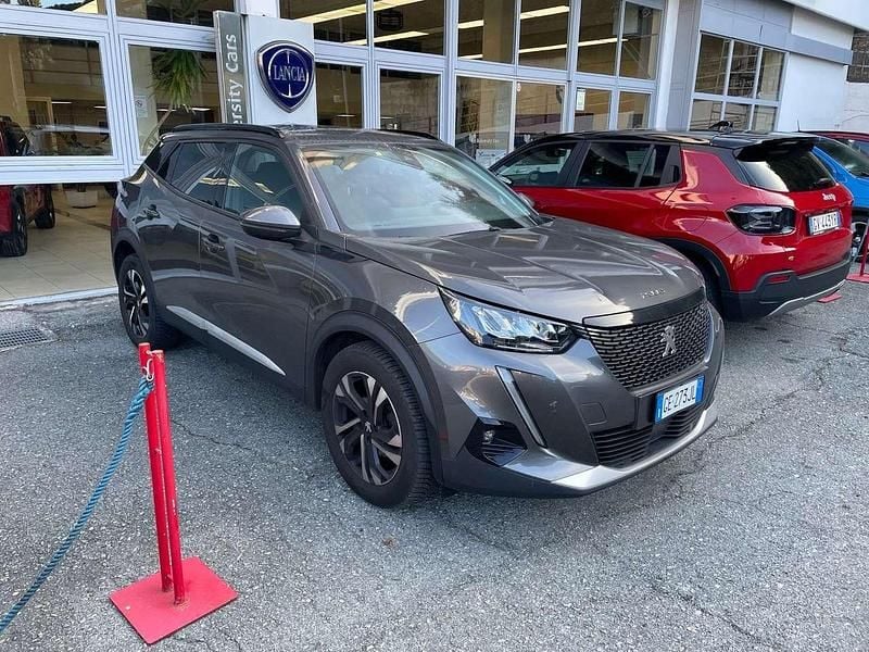 Grigio met Usata 2021 Peugeot 2008 Allure SUV | 15.700 € (Buon prezzo) - Immagine 1/4