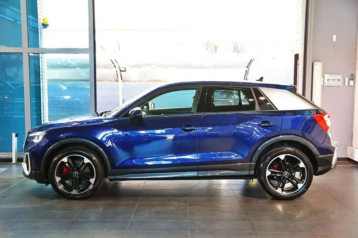 Usata Audi Q2 S-Line 150 CV (110 kW) 2021 Blu/azzurro SUV