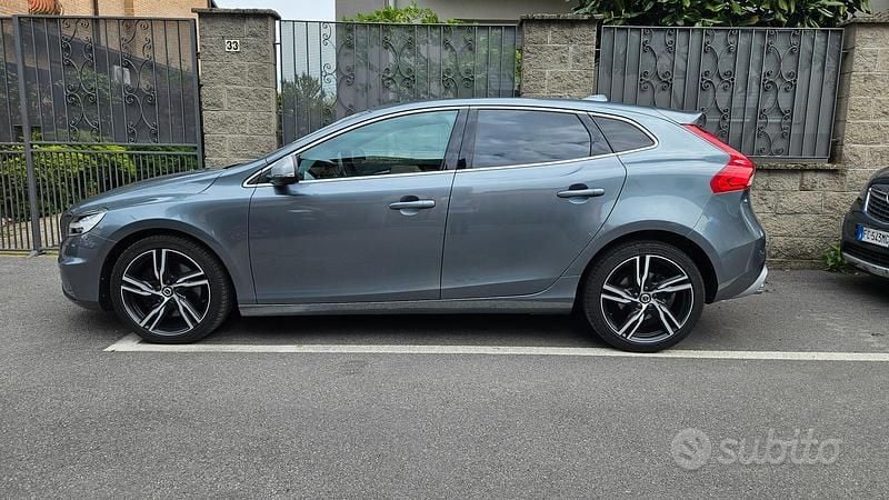 Usata Volvo V40 R-Design 2018 Berlina