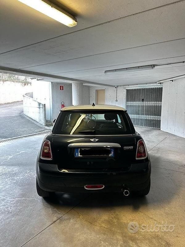 Usata Mini Cooper 120 CV (88 kW) 2007 Nero Utilitaria