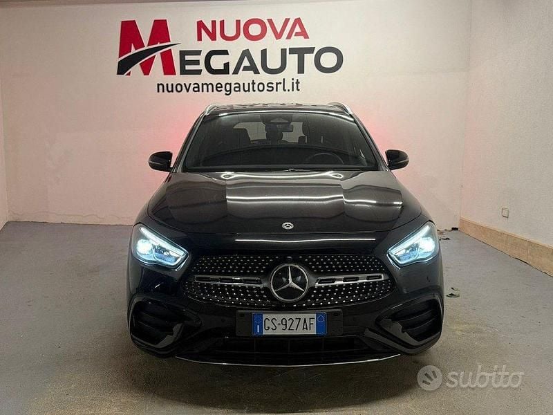 Usata Mercedes GLA200 AMG line 150 CV (110 kW) 2024 Nero SUV