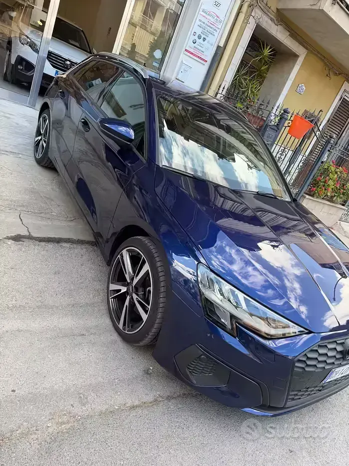 Gebraucht Audi A3 Advanced 116 PS (85 kW) 2022 Blau Limousine