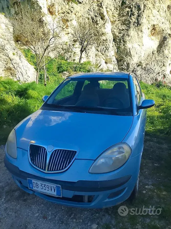 Usata Lancia Ypsilon 60 CV (44 kW) 2006 Utilitaria