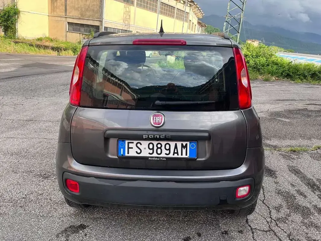 Usata Fiat Panda Lounge 69 CV (50 kW) 2018 Grigio Utilitaria