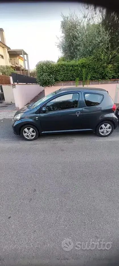 Usata Toyota Aygo 68 CV (50 kW) 2006 Utilitaria
