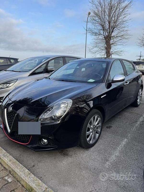 Usata Alfa Romeo Giulietta 120 CV (88 kW) 2017 Nero Utilitaria
