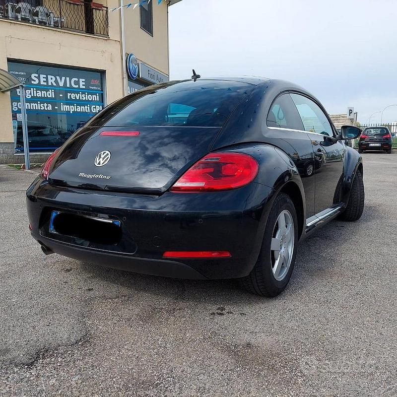 Käytetty VW Beetle 2016 Musta Viistoperä