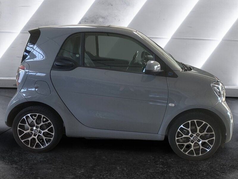 Usata Smart ForTwo Electric Drive Prime 41 kW (56 CV) 2021 Grigio Coupé