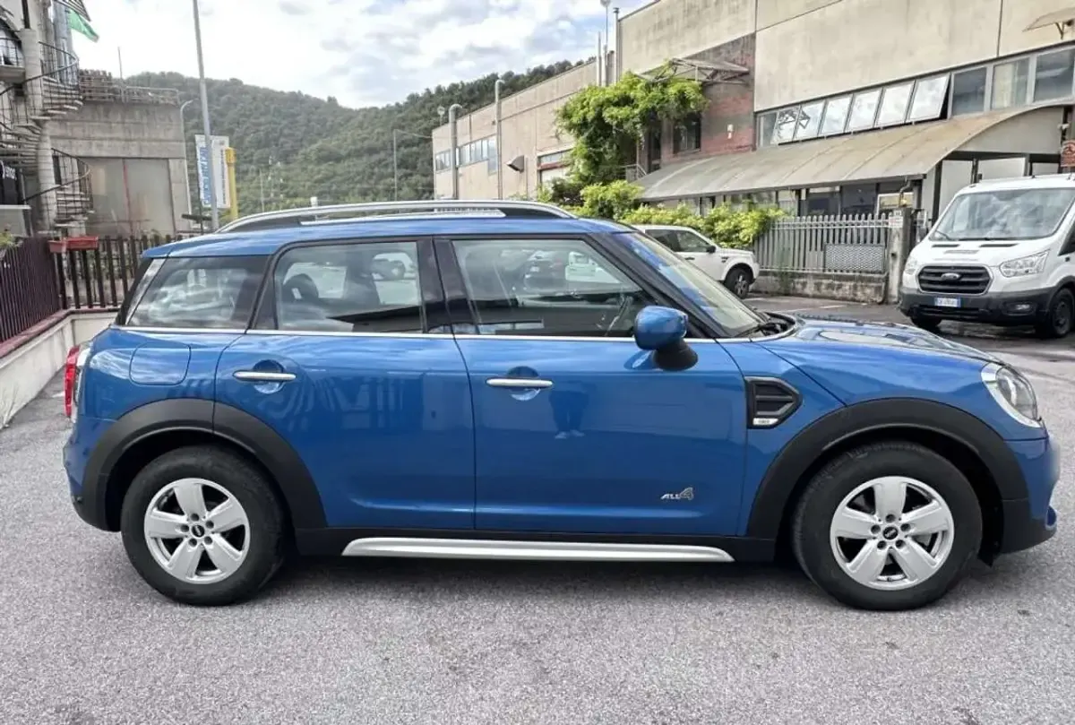 Second-hand Mini Cooper D Countryman 150 CP (110 kW) 2020 Albastru SUV