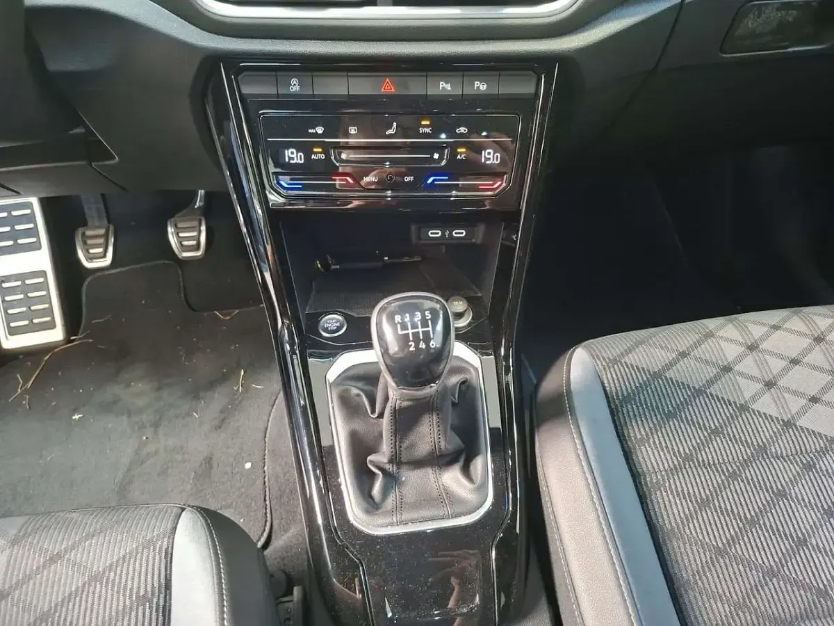 Usata VW T-Roc R-line 110 CV (80 kW) 2023 Other SUV
