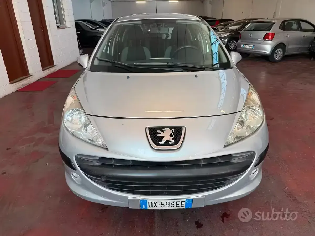 Usata Peugeot 207 Sport 73 CV (53 kW) 2009 Grigio Berlina