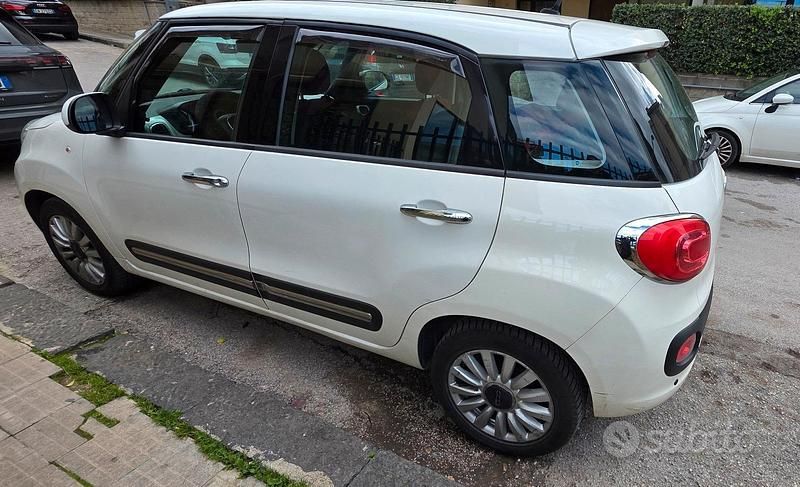 Usata Fiat 500L 2015 Bianco Monovolume