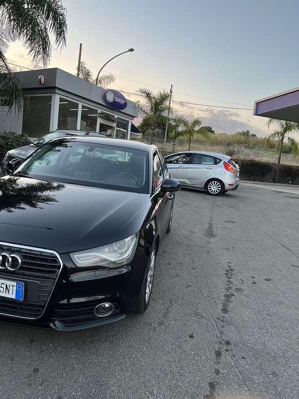 Usata Audi A1 Sportback Attraction 105 CV (77 kW) 2012 Utilitaria