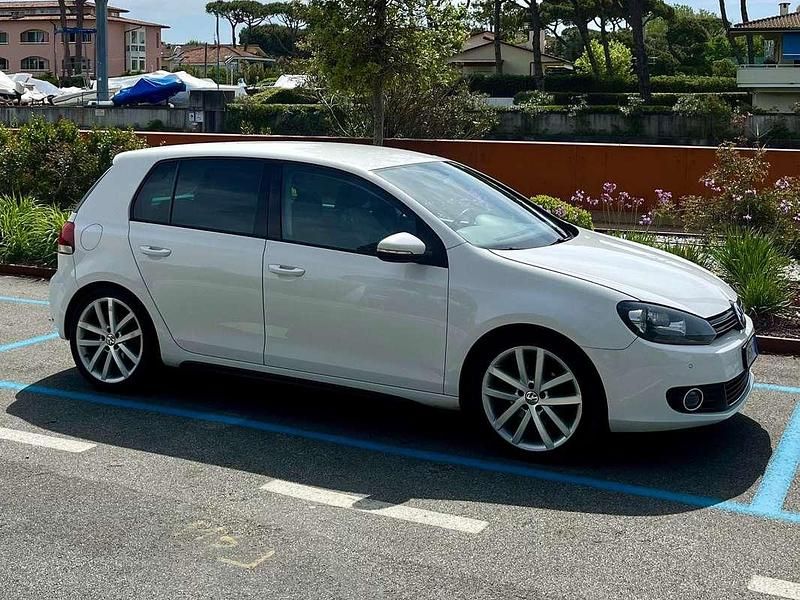 Usata VW Golf VI Highline 140 CV (102 kW) 2009 Bianco Utilitaria