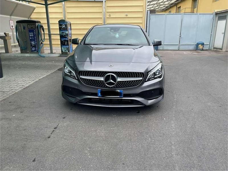 Usata Mercedes CLA200 Shooting Brake Premium 136 CV (100 kW) 2017 Station wagon