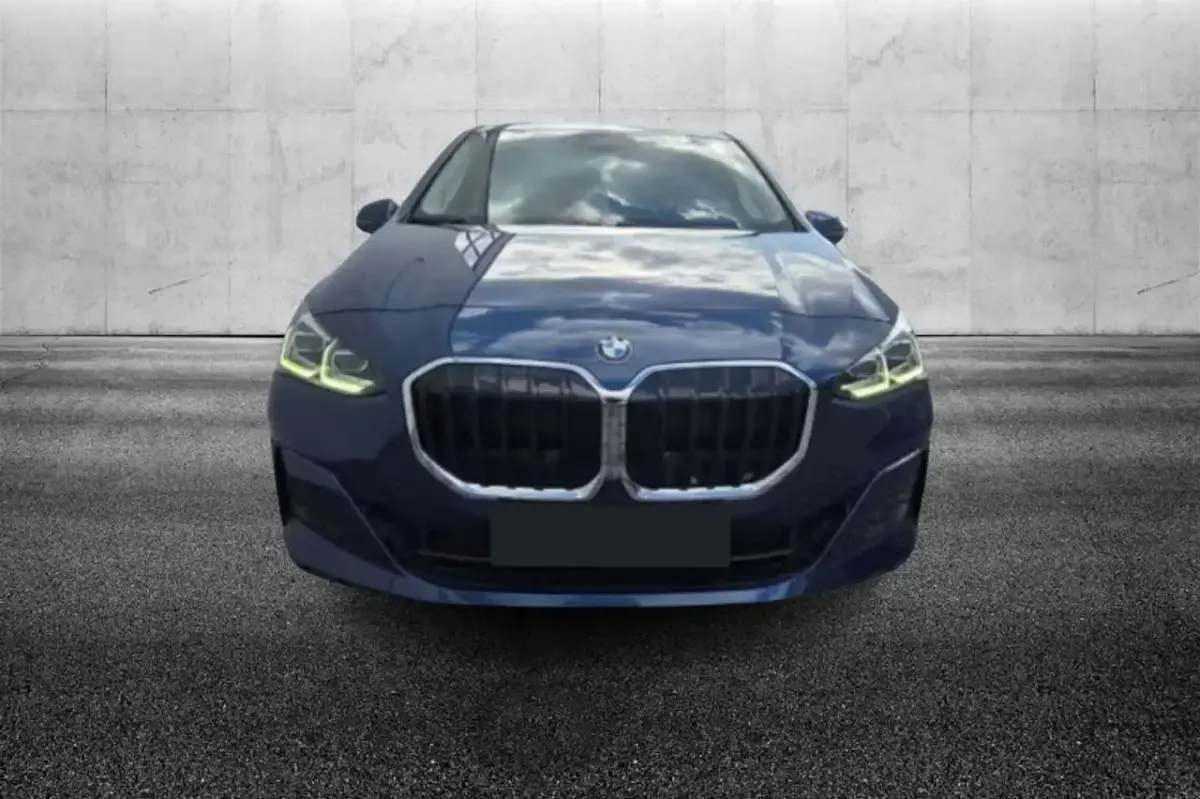 Usata BMW 220 Active Tourer M Sport 170 CV (125 kW) 2023 Blu/azzurro Monovolume