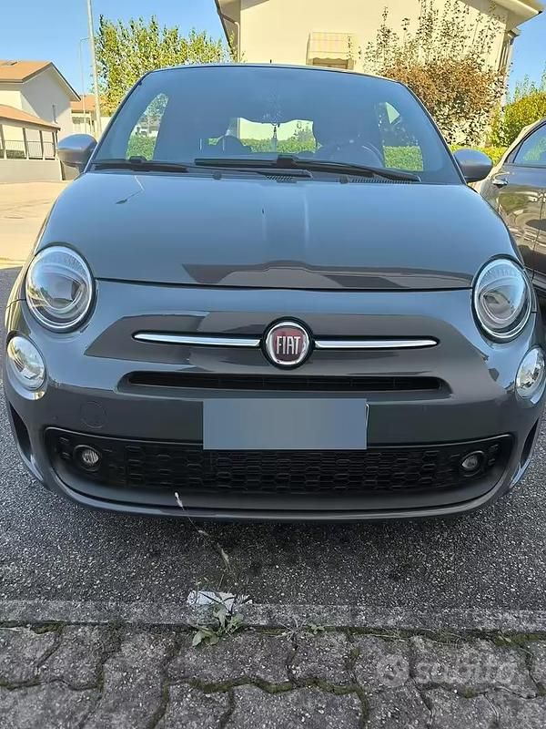 Käytetty Fiat 500 69 HP (50 kW) 2019 Harmaa Sedan