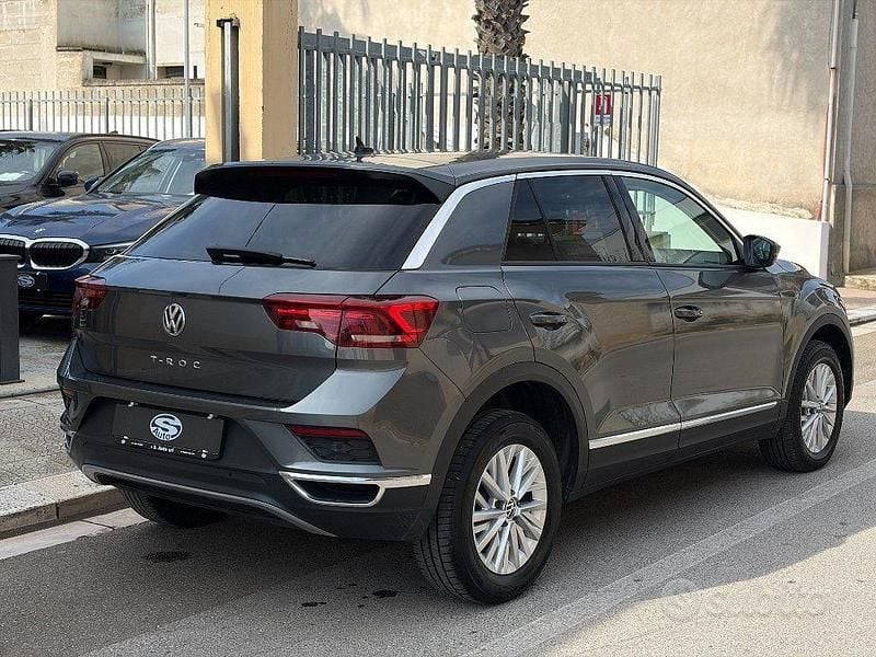 Usata VW T-Roc Advance 116 CV (85 kW) 2018 Grigio SUV