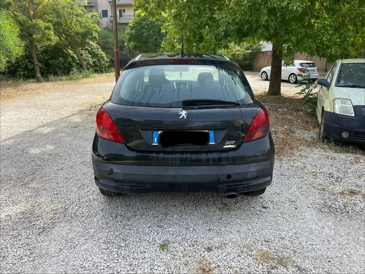 Usata Peugeot 207 90 CV (66 kW) 2007 Nero Berlina