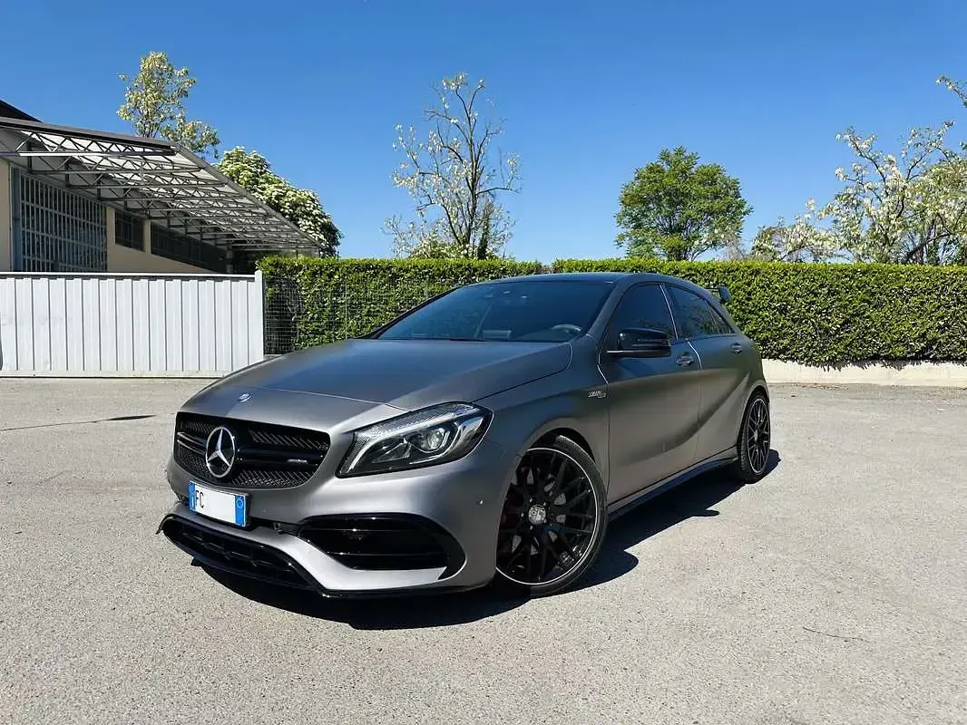 Usata Mercedes A45 AMG AMG 381 CV (280 kW) 2016 Grigio Utilitaria