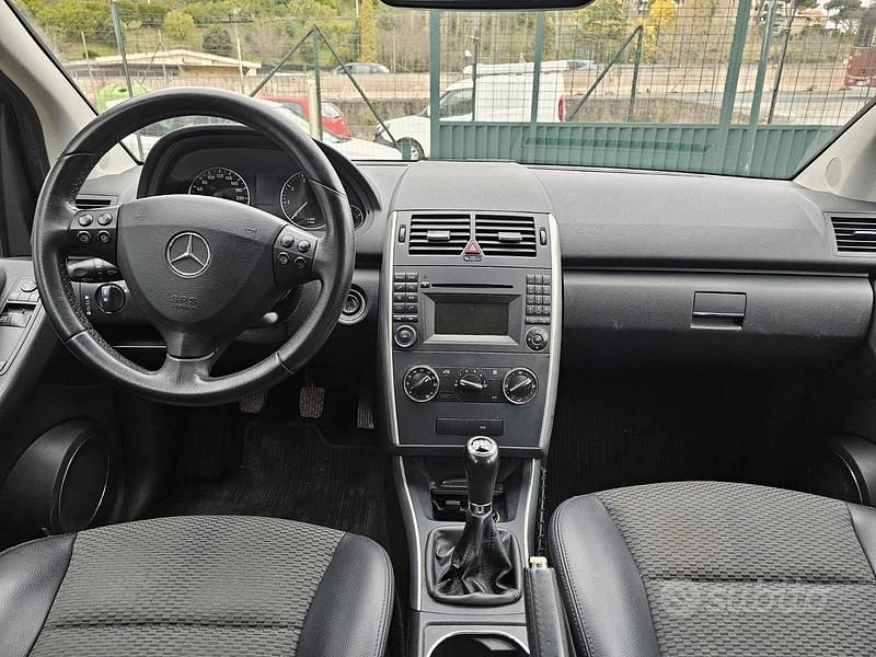 Usata Mercedes A160 2011 Grigio Berlina