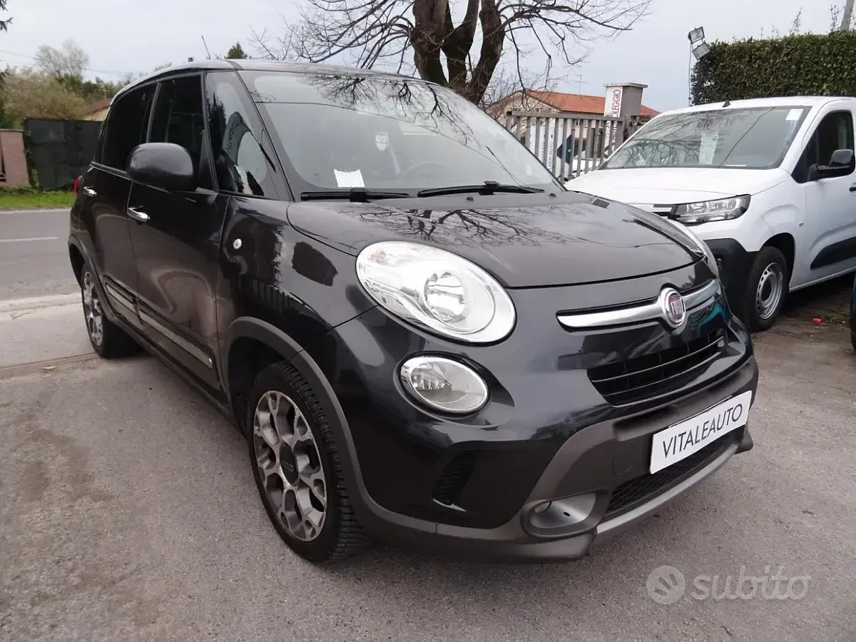 Usata Fiat 500L Trekking 85 CV (62 kW) 2015 Grigio Monovolume