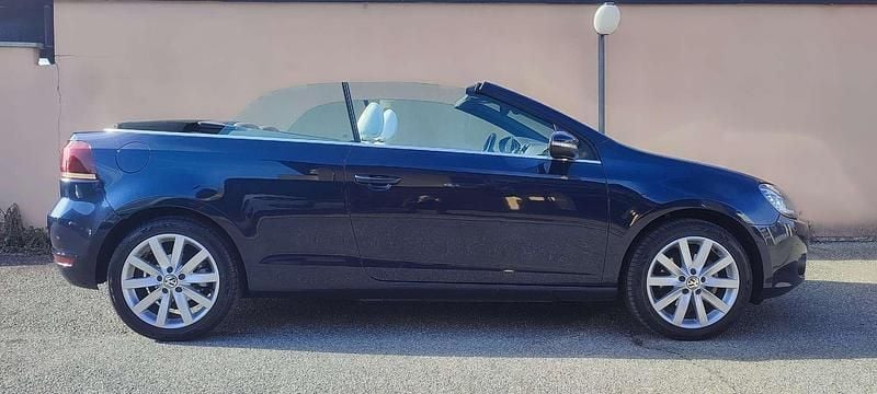 Usata VW Golf Cabriolet Highline 110 CV (80 kW) 2012 Blu/azzurro Cabrio