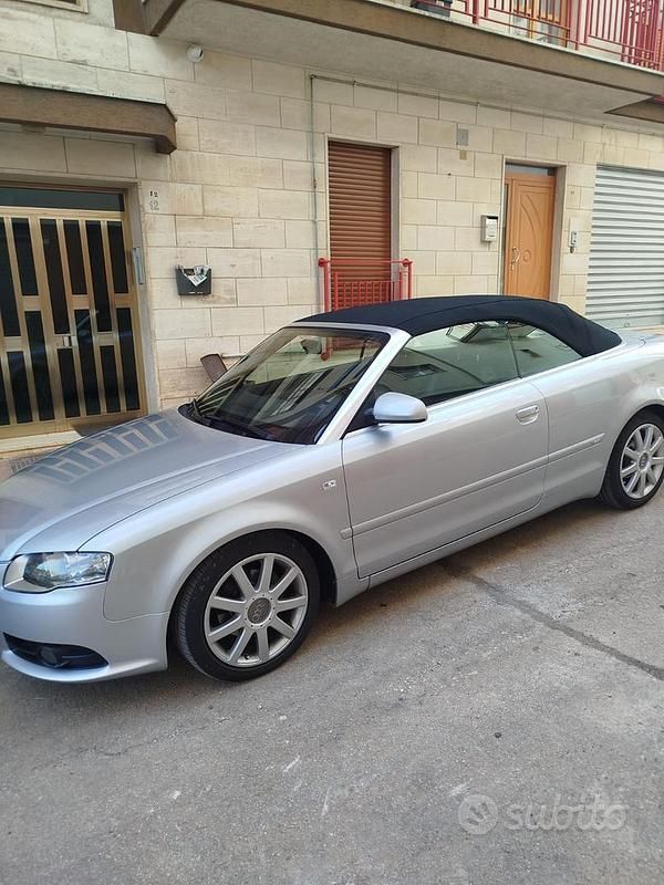Usata Audi A4 Cabriolet S-Line 140 CV (102 kW) 2009 Grigio Cabrio