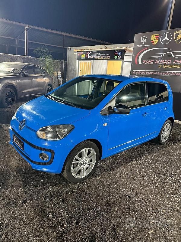 Usata VW up! Move 67 CV (49 kW) 2015 Blu Utilitaria