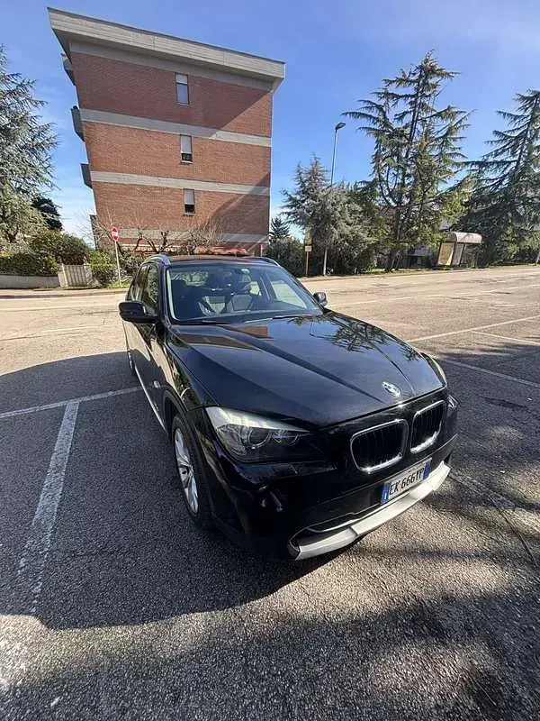Usata BMW X1 143 CV (105 kW) 2011 Nero SUV