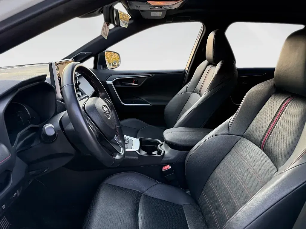 Usata Toyota RAV4 Hybrid Style 185 CV (136 kW) 2021 Bianco SUV
