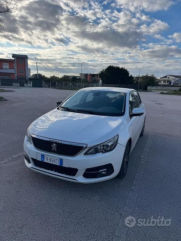 Usata Peugeot 308 2019 Berlina